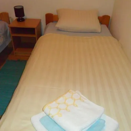 Bed & Breakfast Sobe U Kucanstvu Mbm 3*