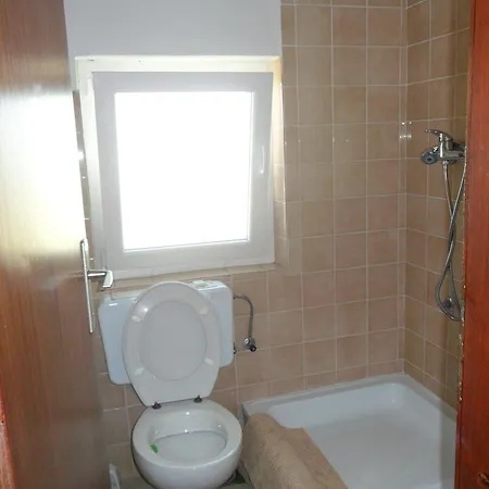 B&B Sobe U Kucanstvu Mbm 3*