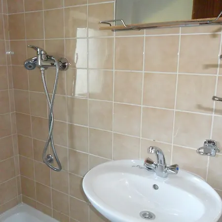 Bed & Breakfast Sobe U Kucanstvu Mbm